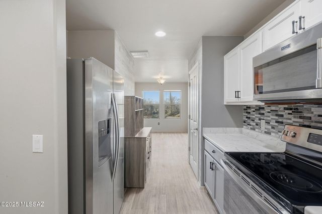 1458 N Wentworth Road, Vail, AZ 85641