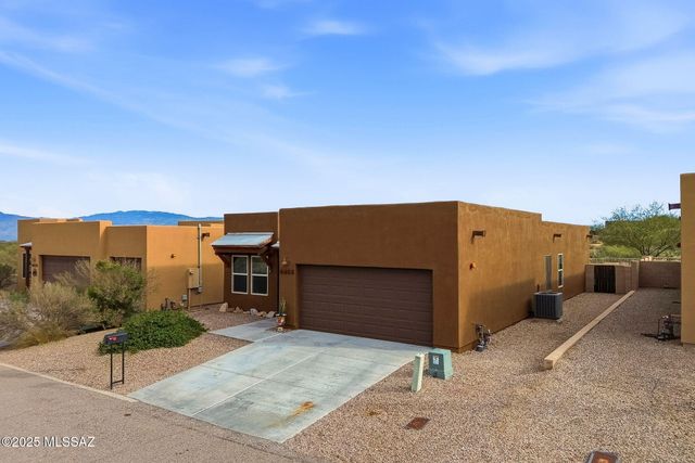1458 N Wentworth Road, Vail, AZ 85641