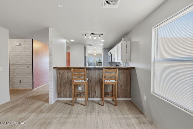 1458 N Wentworth Road, Vail, AZ 85641