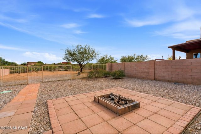 1458 N Wentworth Road, Vail, AZ 85641