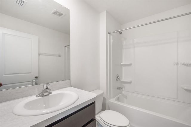 7575 SAIL CLOVER LANE, Zephyrhills, FL 33540