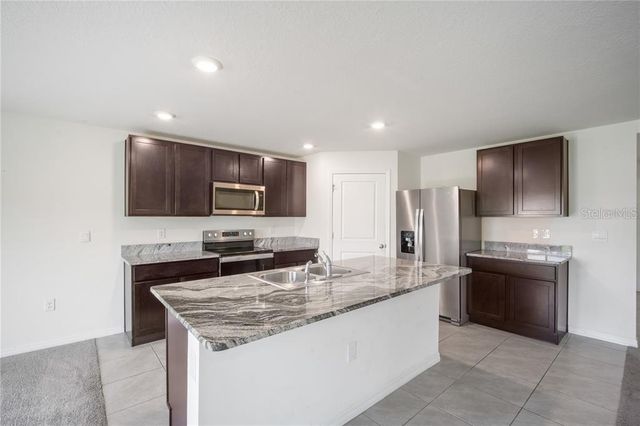 7575 SAIL CLOVER LANE, Zephyrhills, FL 33540