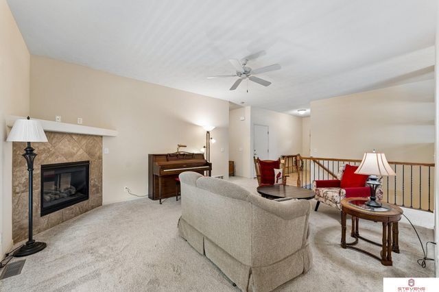 10502 S 27th Street, Bellevue, NE 68123
