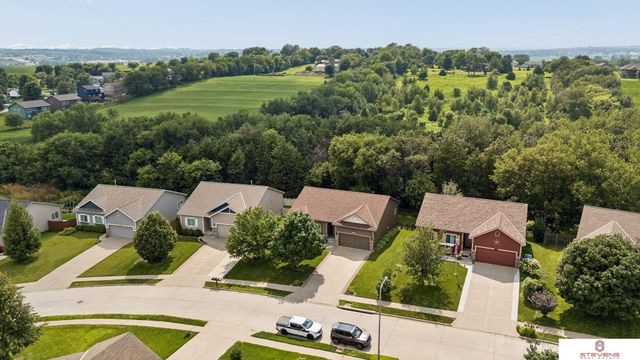 10502 S 27th Street, Bellevue, NE 68123