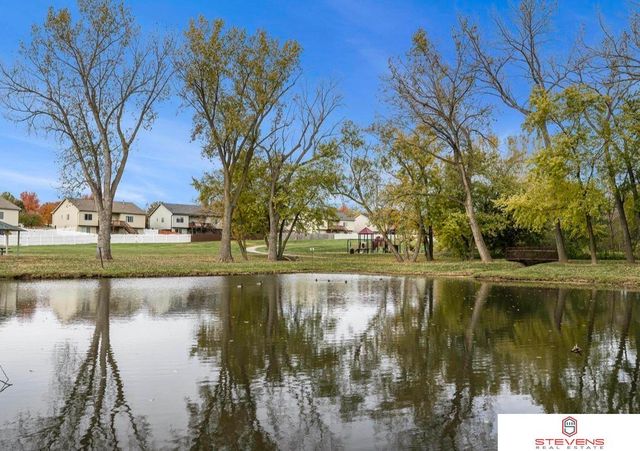 10502 S 27th Street, Bellevue, NE 68123