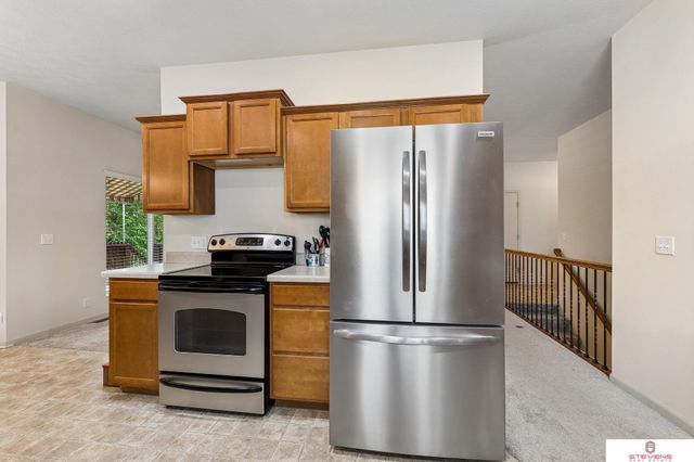 10502 S 27th Street, Bellevue, NE 68123