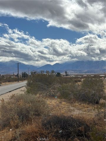 165 E Avenue S8, Palmdale, CA 93591