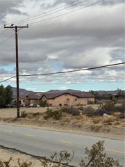 165 E Avenue S8, Palmdale, CA 93591