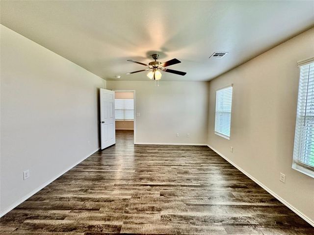 12101 Jude Way, Yukon, OK 73099