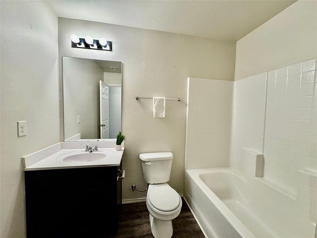 12101 Jude Way, Yukon, OK 73099