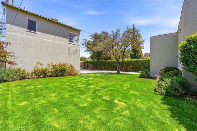 2315 Oakmont, Santa Ana, CA 92706