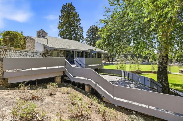 2315 Oakmont, Santa Ana, CA 92706