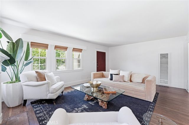 2315 Oakmont, Santa Ana, CA 92706