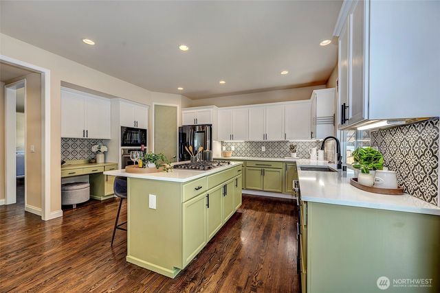 9650 222nd Court NE, Redmond, WA 98053