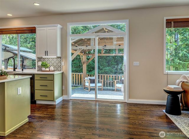 9650 222nd Court NE, Redmond, WA 98053