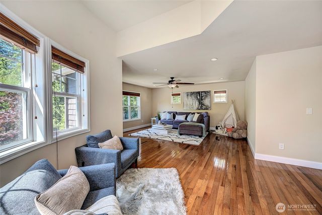9650 222nd Court NE, Redmond, WA 98053