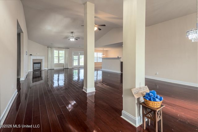 7637 Wisteria Drive, Olive Branch, MS 38654