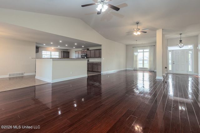 7637 Wisteria Drive, Olive Branch, MS 38654