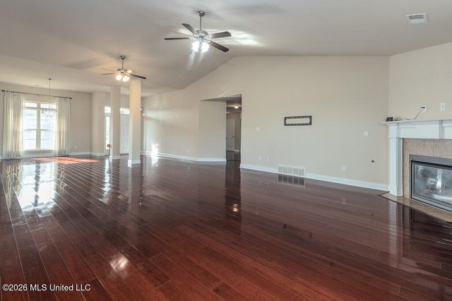 7637 Wisteria Drive, Olive Branch, MS 38654