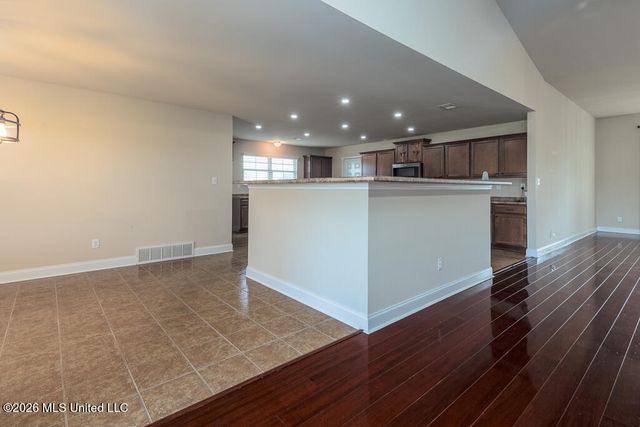 7637 Wisteria Drive, Olive Branch, MS 38654
