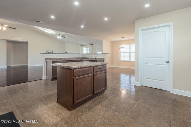 7637 Wisteria Drive, Olive Branch, MS 38654