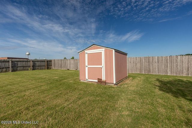 7637 Wisteria Drive, Olive Branch, MS 38654