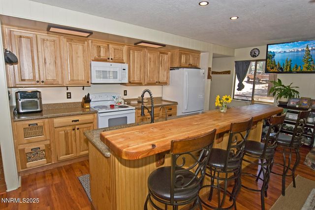 555 Pleasant Valley Road, Markleeville, CA 96120