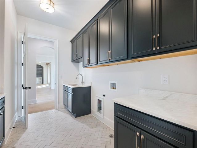 5450 N RICHLAND CREEK Street, Buford, GA 30518