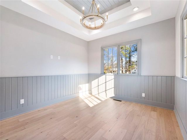5450 N RICHLAND CREEK Street, Buford, GA 30518
