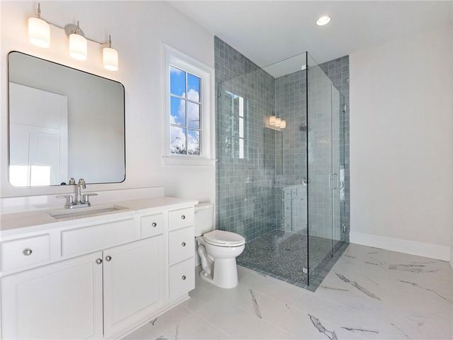 5450 N RICHLAND CREEK Street, Buford, GA 30518