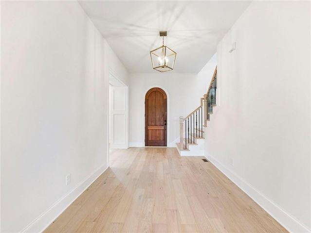 5450 N RICHLAND CREEK Street, Buford, GA 30518