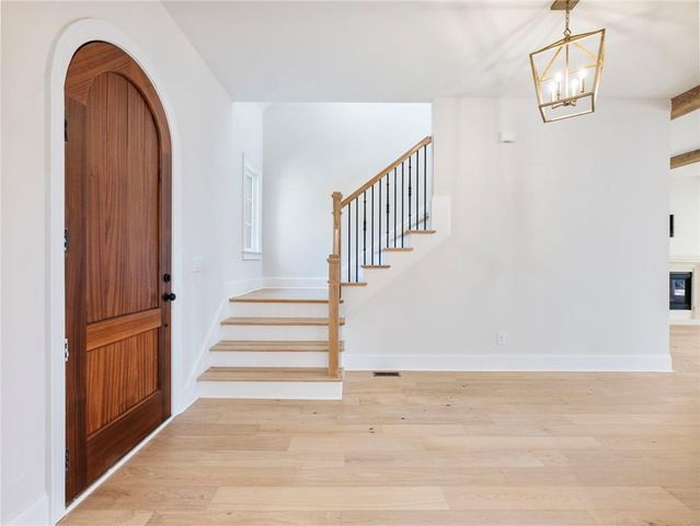 5450 N RICHLAND CREEK Street, Buford, GA 30518