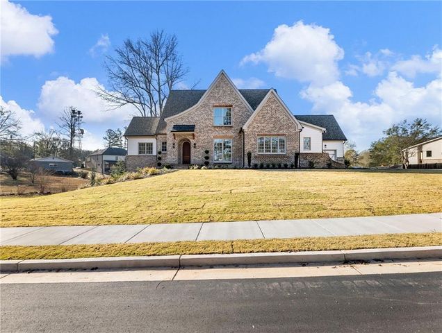 5450 N RICHLAND CREEK Street, Buford, GA 30518