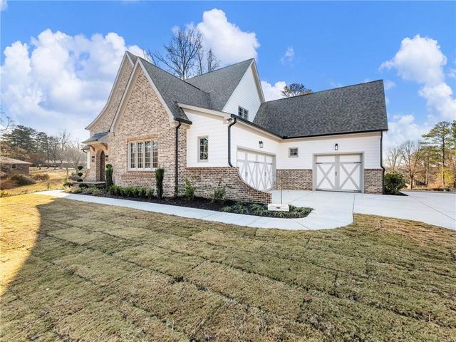 5450 N RICHLAND CREEK Street, Buford, GA 30518