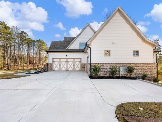 5450 N RICHLAND CREEK Street, Buford, GA 30518