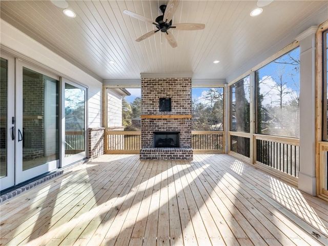 5450 N RICHLAND CREEK Street, Buford, GA 30518