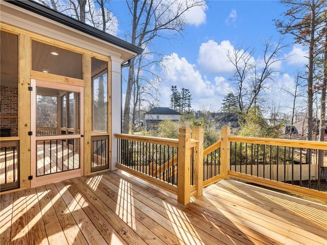 5450 N RICHLAND CREEK Street, Buford, GA 30518