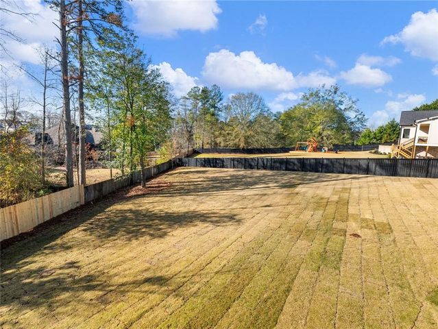 5450 N RICHLAND CREEK Street, Buford, GA 30518