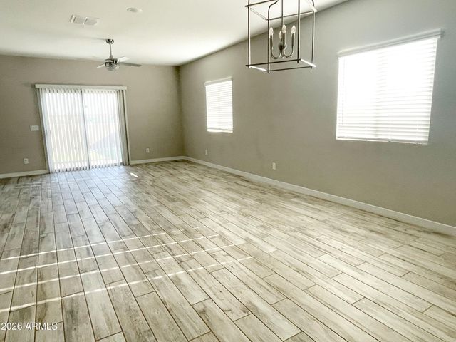 2751 E Tonto Lane, Phoenix, AZ 85050