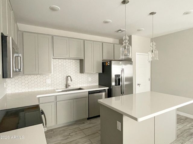 2751 E Tonto Lane, Phoenix, AZ 85050