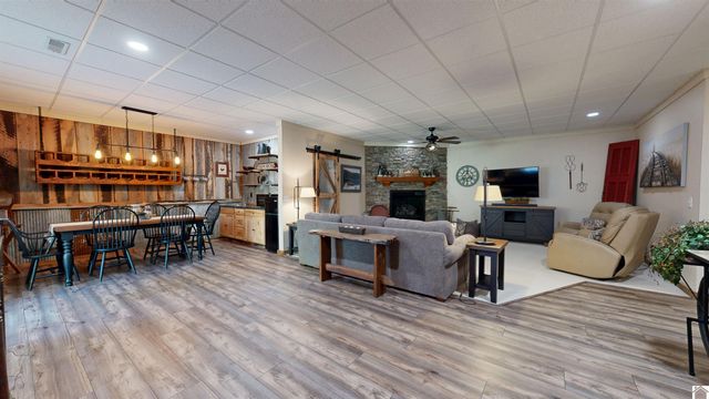 920 View Road, Marion, KY 42064
