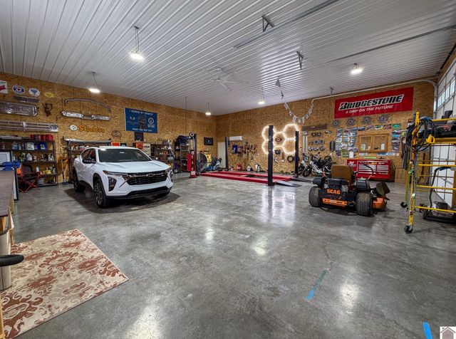 920 View Road, Marion, KY 42064