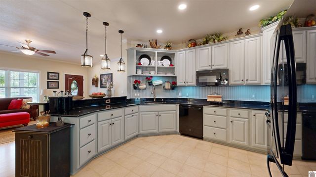920 View Road, Marion, KY 42064