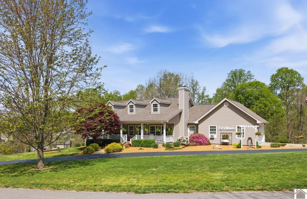 920 View Road, Marion, KY 42064