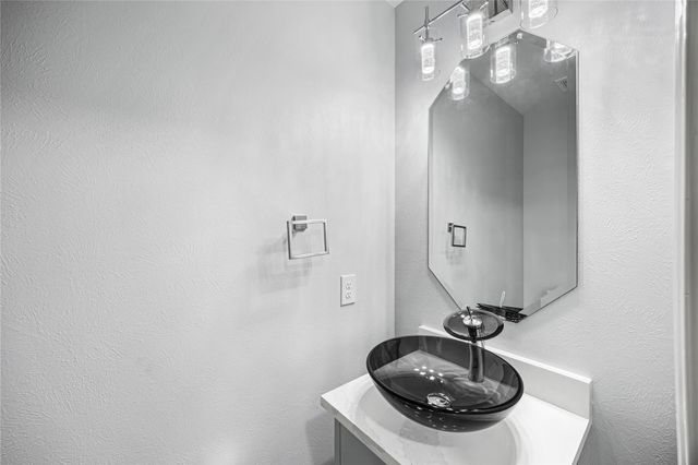 21510 Broadstone Dr, Katy, TX 77449