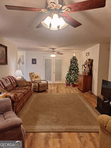 5280 Judge Brown Road, Valley, AL 36854