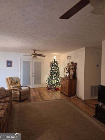 5280 Judge Brown Road, Valley, AL 36854