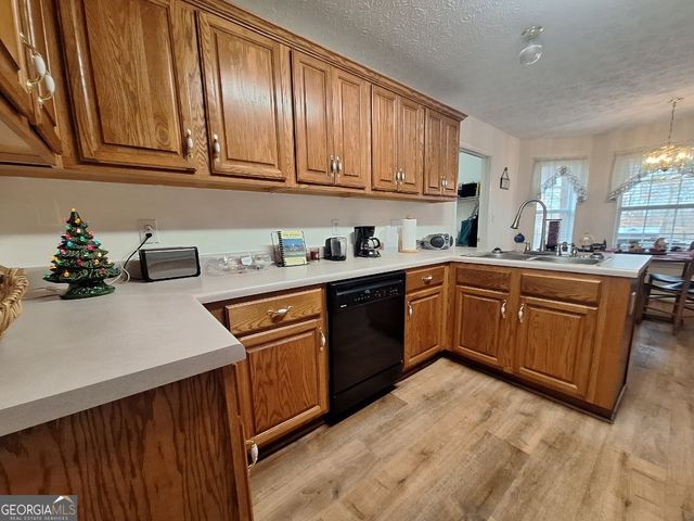 5280 Judge Brown Road, Valley, AL 36854