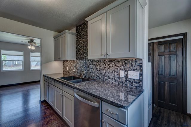323 MEADE, Rapid City, SD 57701