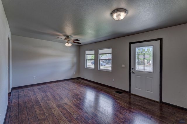 323 MEADE, Rapid City, SD 57701